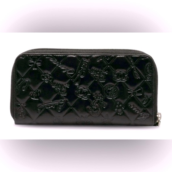 Chanel Maltase Lucky Symbols Black Patent Leather Zip Around Wallet EC - Picture 3 of 10